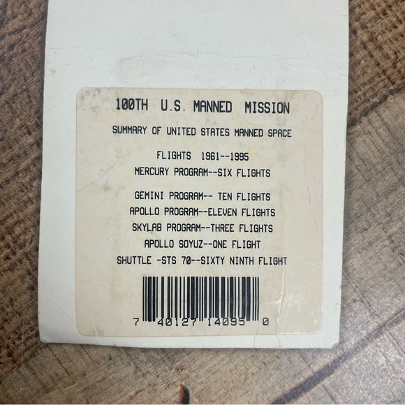 NEW Kennedy Space Center 100th US Manned Mission coin Serialized Collector - Picture 5 of 6